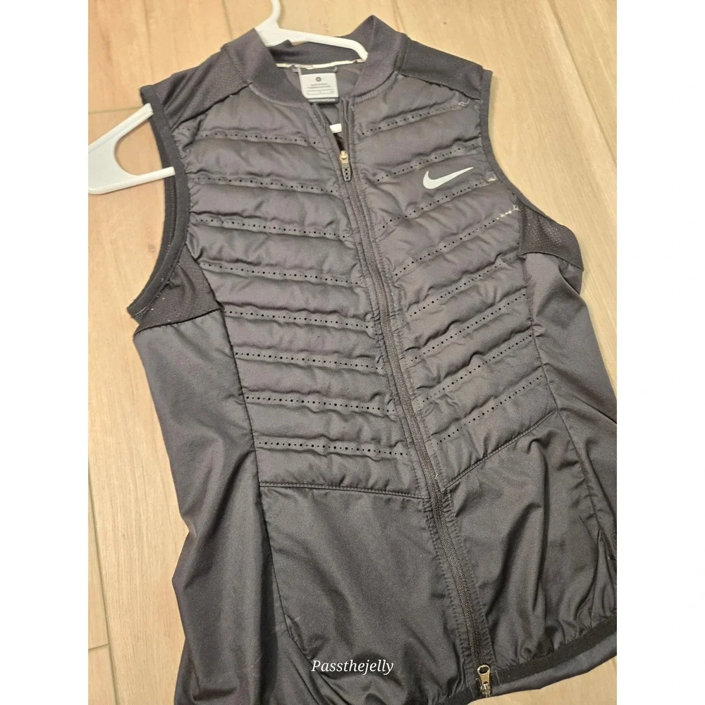 Nike Running Puffer Vest Womens Small Black Full Zip‎ Lightweight Quilted Swoosh